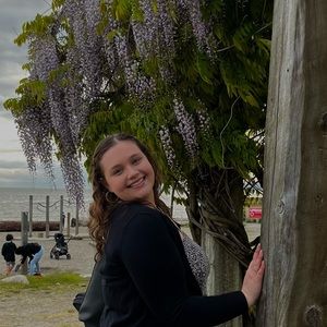 Meet your Posher, Mia